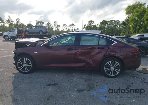 2018 Buick Regal Sportback Essence from USA, damaged, VIN W04GP6SX4J1100843